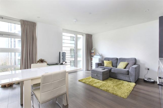 Flat to rent in Copperlight Apartments, 16 Buckhold Road, Wandsworth, London