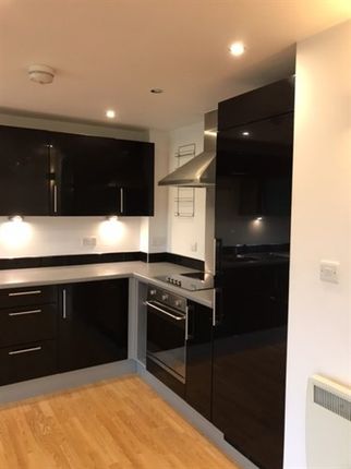 Flat to rent in Roker Lane, Pudsey