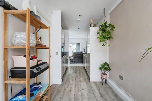 3, Riverside, Ashton-under-Lyne photo 4