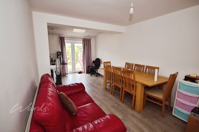 Featherby Road, Gillingham photo 4