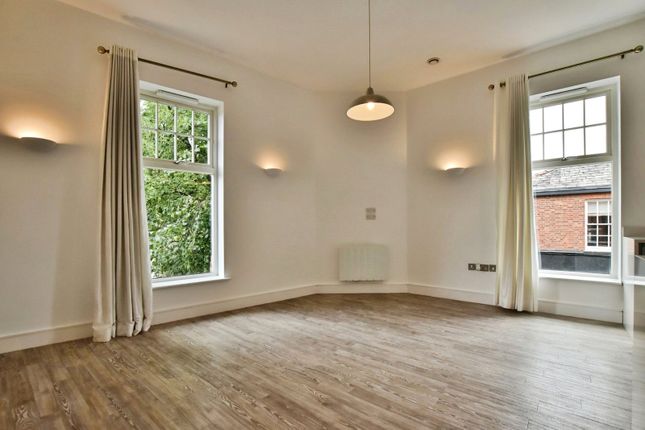 Apartment 3 Alderley Square,, X, Cheshire photo 3