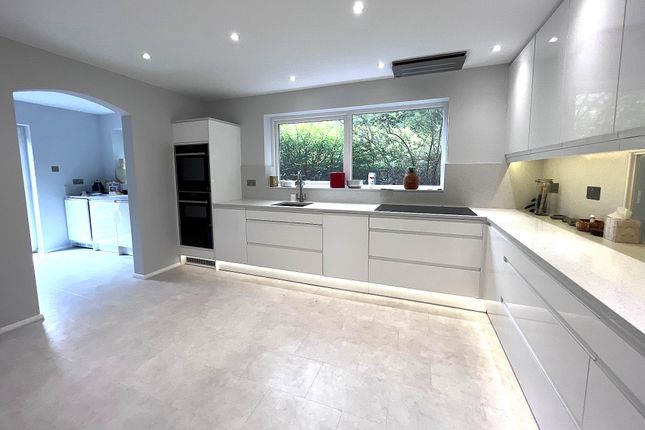7, More Close, Purley photo 4