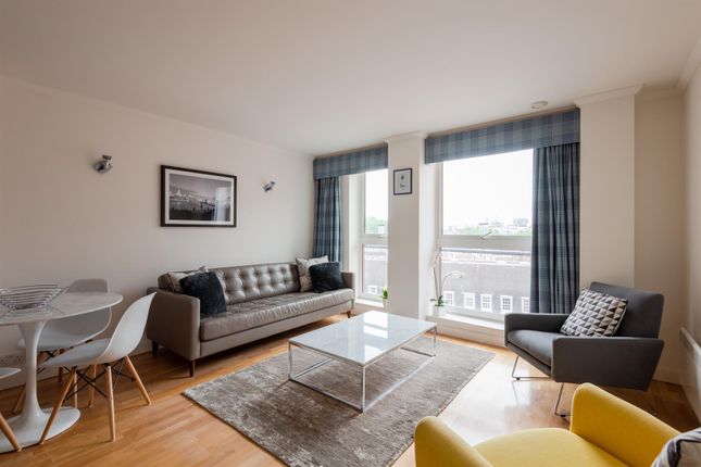Flat for sale in High Holborn, London