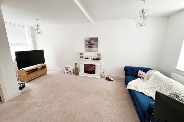 145, Miskin Road, Tonypandy photo 4