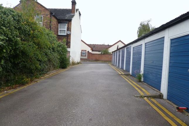 Parking/garage to rent in Kildare Street, Dresden, Stoke-On-Trent