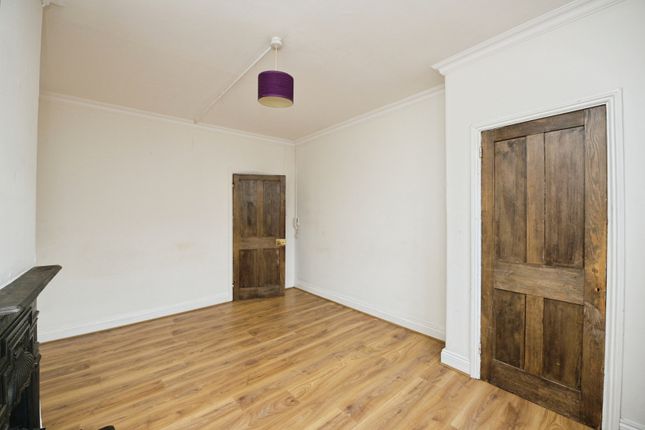 81, Chittys Lane, Dagenham photo 3