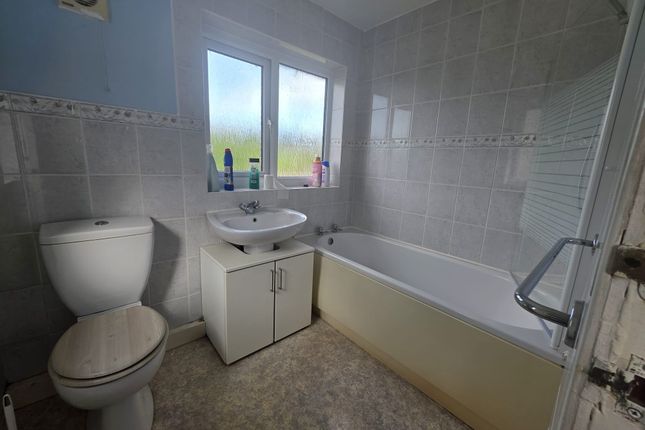 36 Maori Avenue, Rotherham photo 4