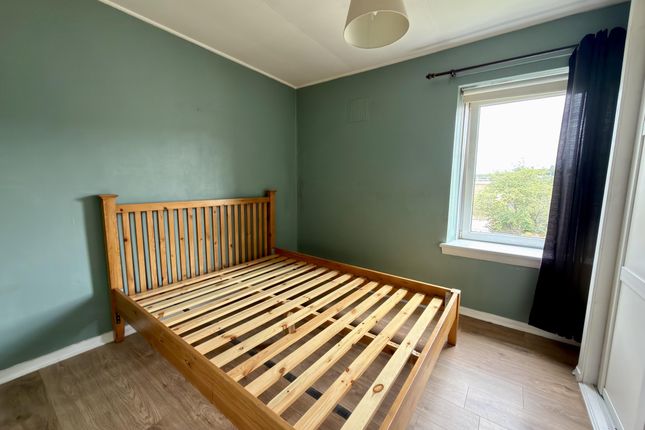 44 Cairngorm Gardens, Aberdeen, AB12 5BS, Aberdeen photo 4