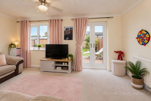 Watling Close, Great Yarmouth photo 4