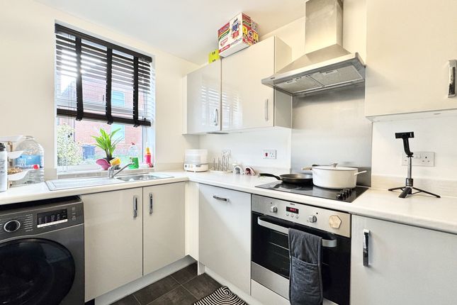15, Swan Street, Newport photo 4