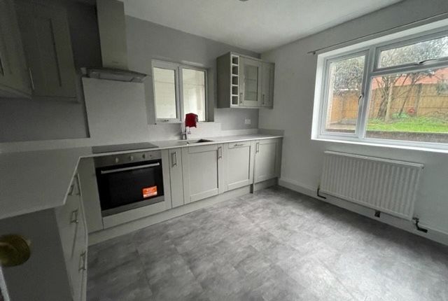 Thumbnail Detached house to rent in Larchfield Road, Maidenhead