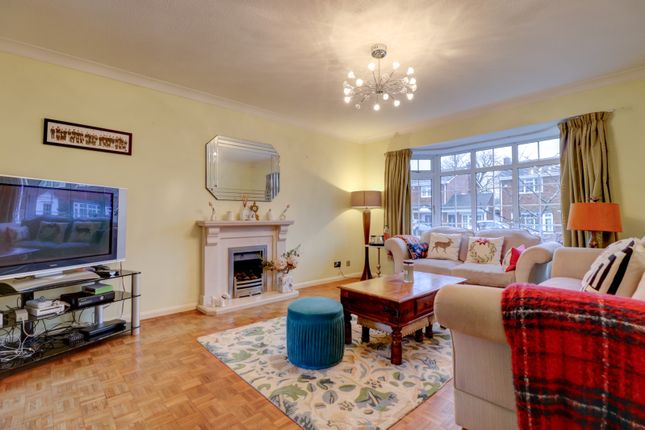 10, Taplin Way, High Wycombe photo 2