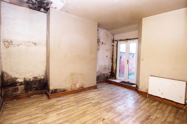 37, Bedford Street, Darwen photo 2