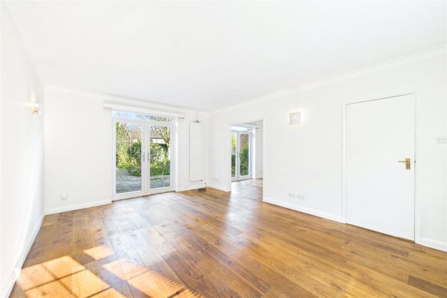 88, Rose Street, Wokingham photo 3