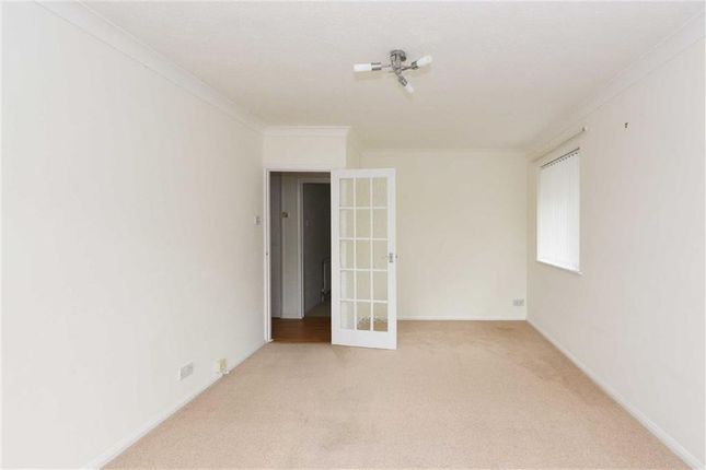 23 Windermere Court, East Drive, BRIGHTON photo 5