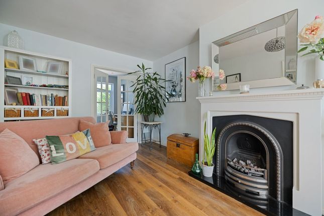 62 Cranmore Gardens, Aldershot photo 4