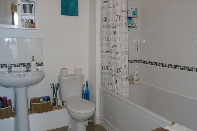 20, Breton Court, Stoke photo 5