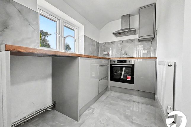 9, Heath Lane, Kent photo 4