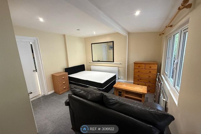 Bromley photo 5