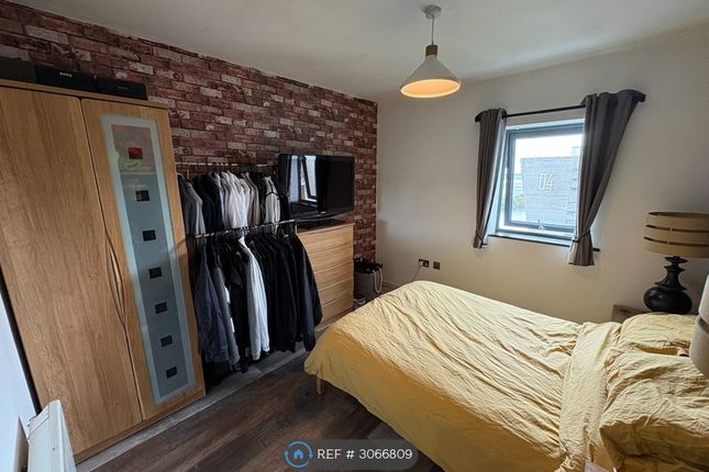 Apartment, Lock The Decks, Runcorn photo 2