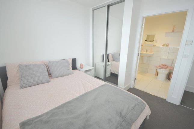 Town house for sale in Cowper Street, Leicester
