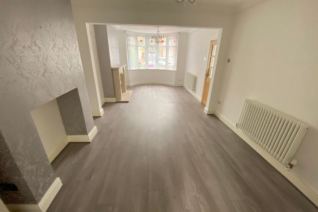 26, Scott Avenue, Wolverhampton photo 3