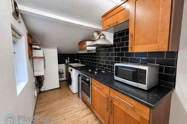 25, Bleasdale Avenue, Huddersfield photo 2