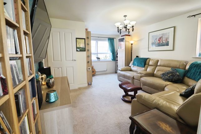 78, Heol Hartrey, Dinas Powys photo 3