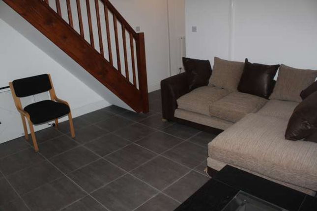 154, Treharris Street, Cardiff photo 2