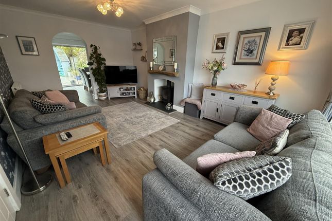 56, Cleviston Park, Llanelli photo 3