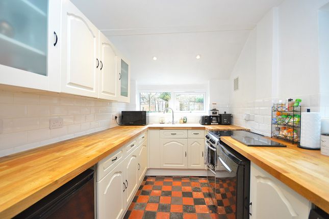 Terraced house for sale in Roe Road, Northampton
