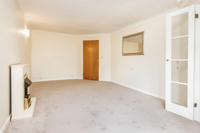 Flat for sale in Old Lode Lane, Solihull