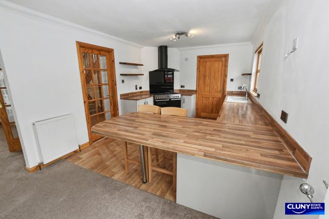 77, Knockomie Rise, Forres photo 4