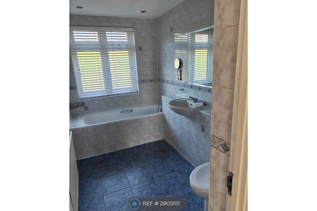 Watford Road, Croxley Green, Rickmansworth photo 3