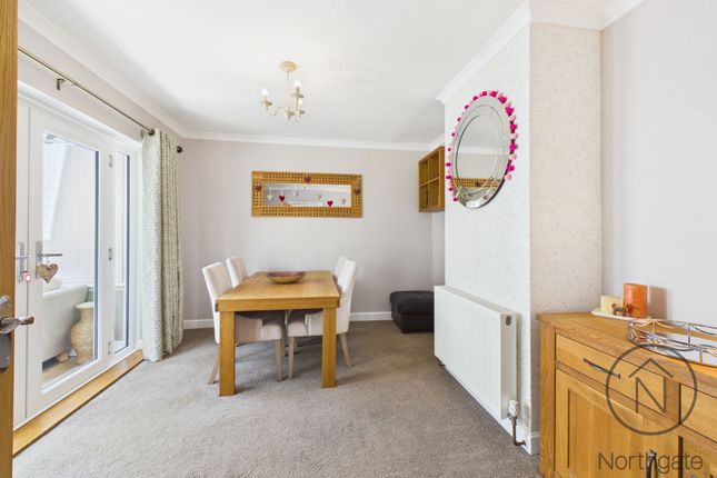12 Watson Road, Newton Aycliffe photo 3