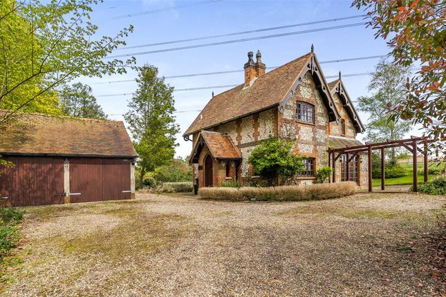 Thumbnail Detached house to rent in Aylesbury Road, Great Missenden, Buckinghamshire
