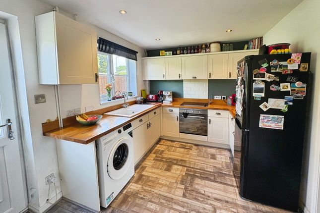 2, Stow Road, Sturton By Stow photo 3