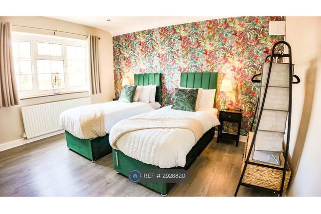 Baring Road, London photo 2