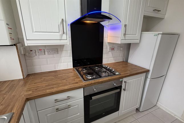 19 Brook Road, Manchester photo 5