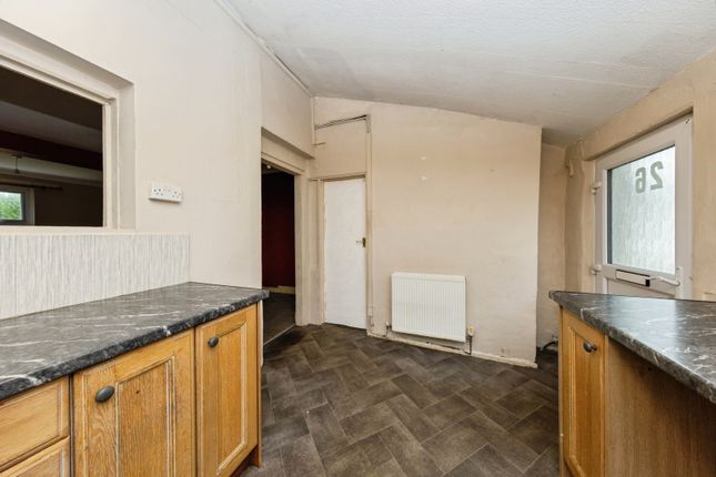 26, Gwendraeth Town, Carmarthenshire photo 4