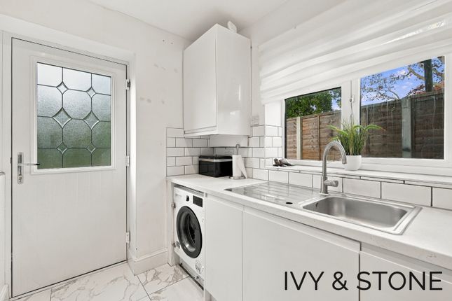 139 Moorside Road, Bromley, Kent photo 3