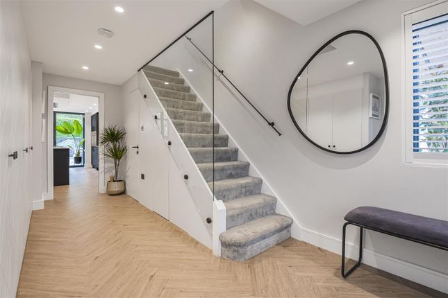 4, Kitswell Way, Radlett photo 3