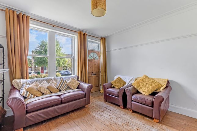7 Farr Royd, Ilkley photo 4