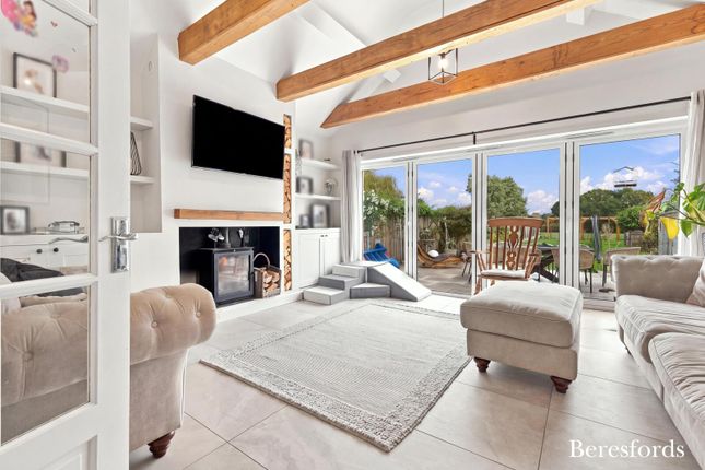 Coxtie Green Road, Brentwood photo 3