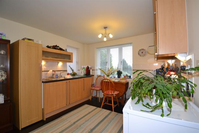 3, Croftdown Court, Great Malvern photo 4