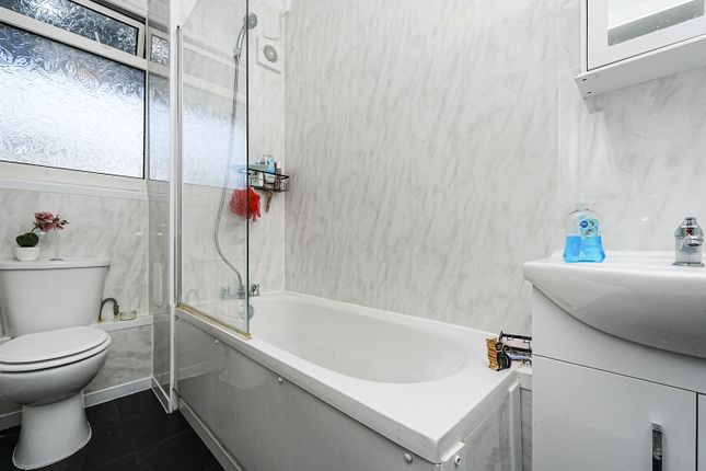 108, Gavestone Road, London photo 5
