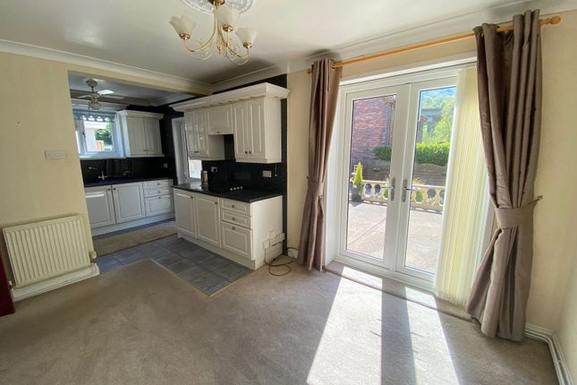 9, Brodawel, Neath photo 3