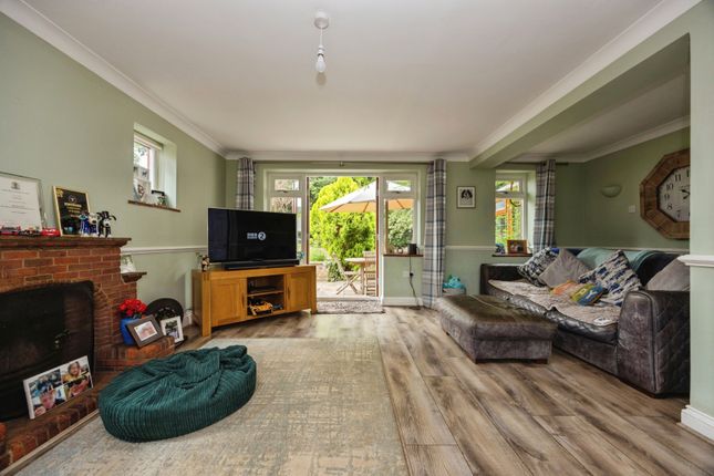 Applecross Cottage, 3, Church Road, Godalming photo 4