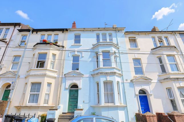 First Floor Flat, 21 Clytha Square, Newport photo 4