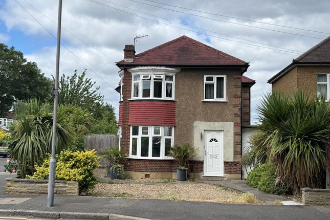 71, Demesne Road, Wallington photo 2
